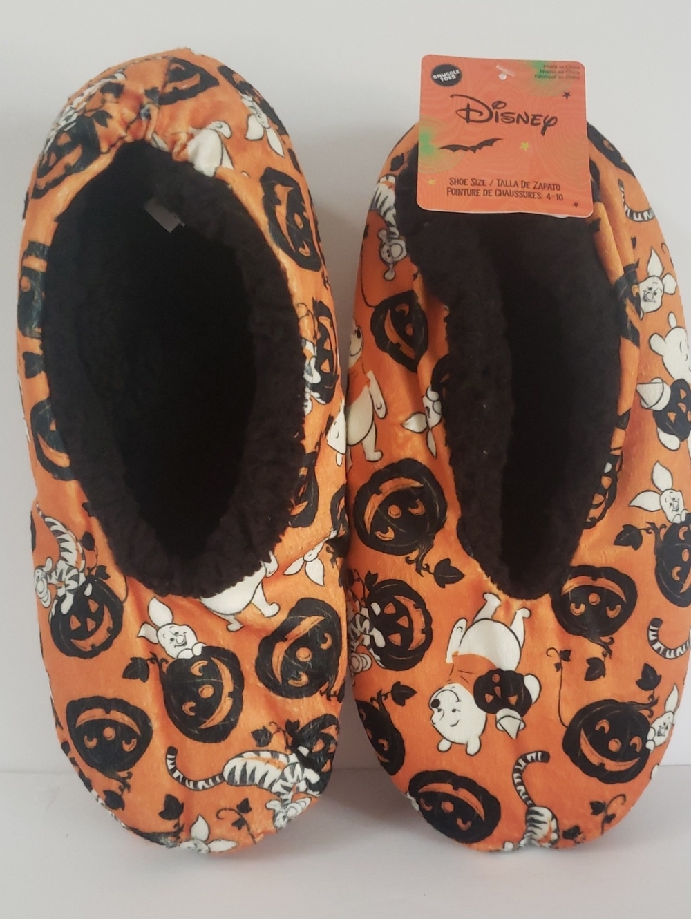 Disney Winnie the Pooh "Snuggle Toes" Stretch Plush Halloween Slippers